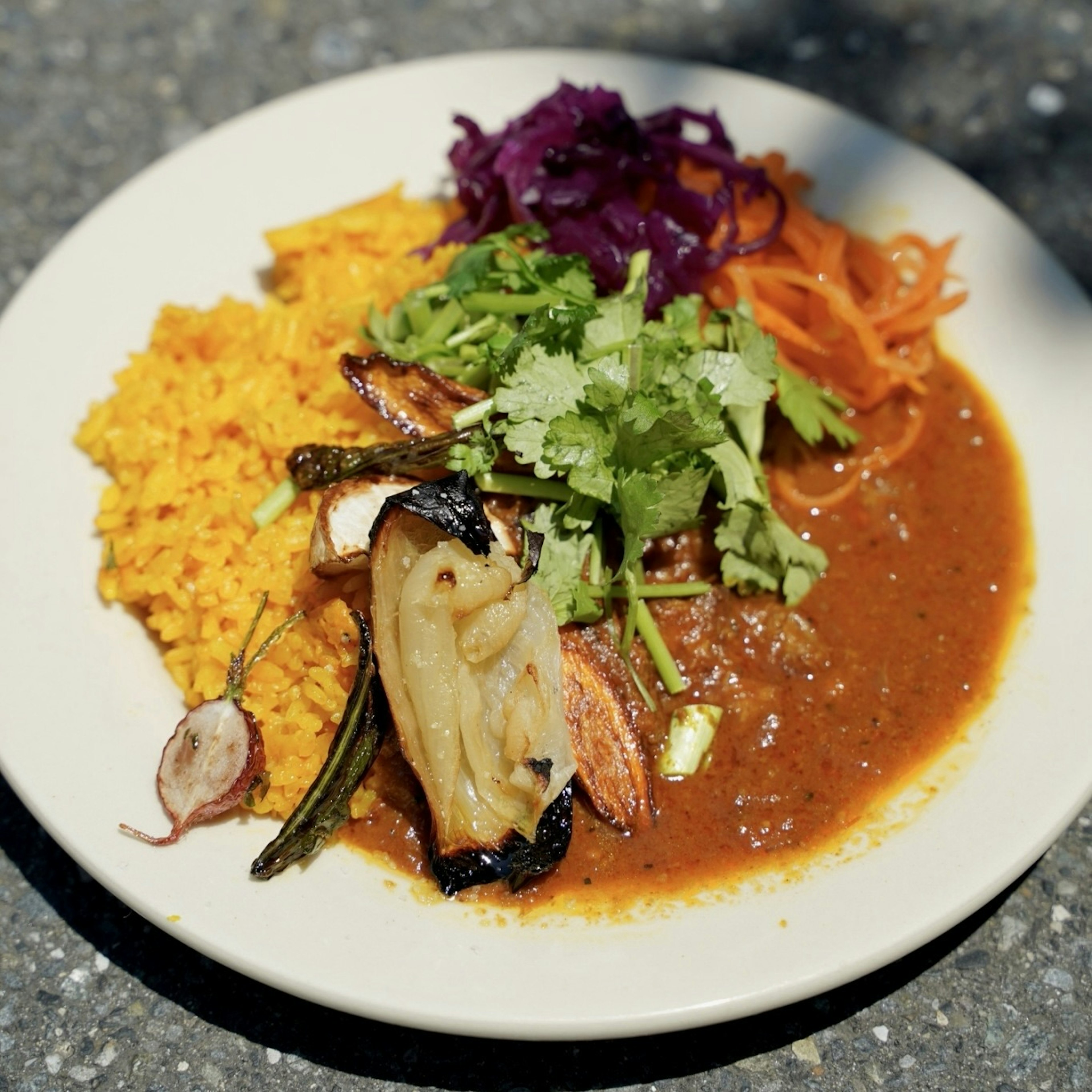 ポークビンダルーカレー/パクチー