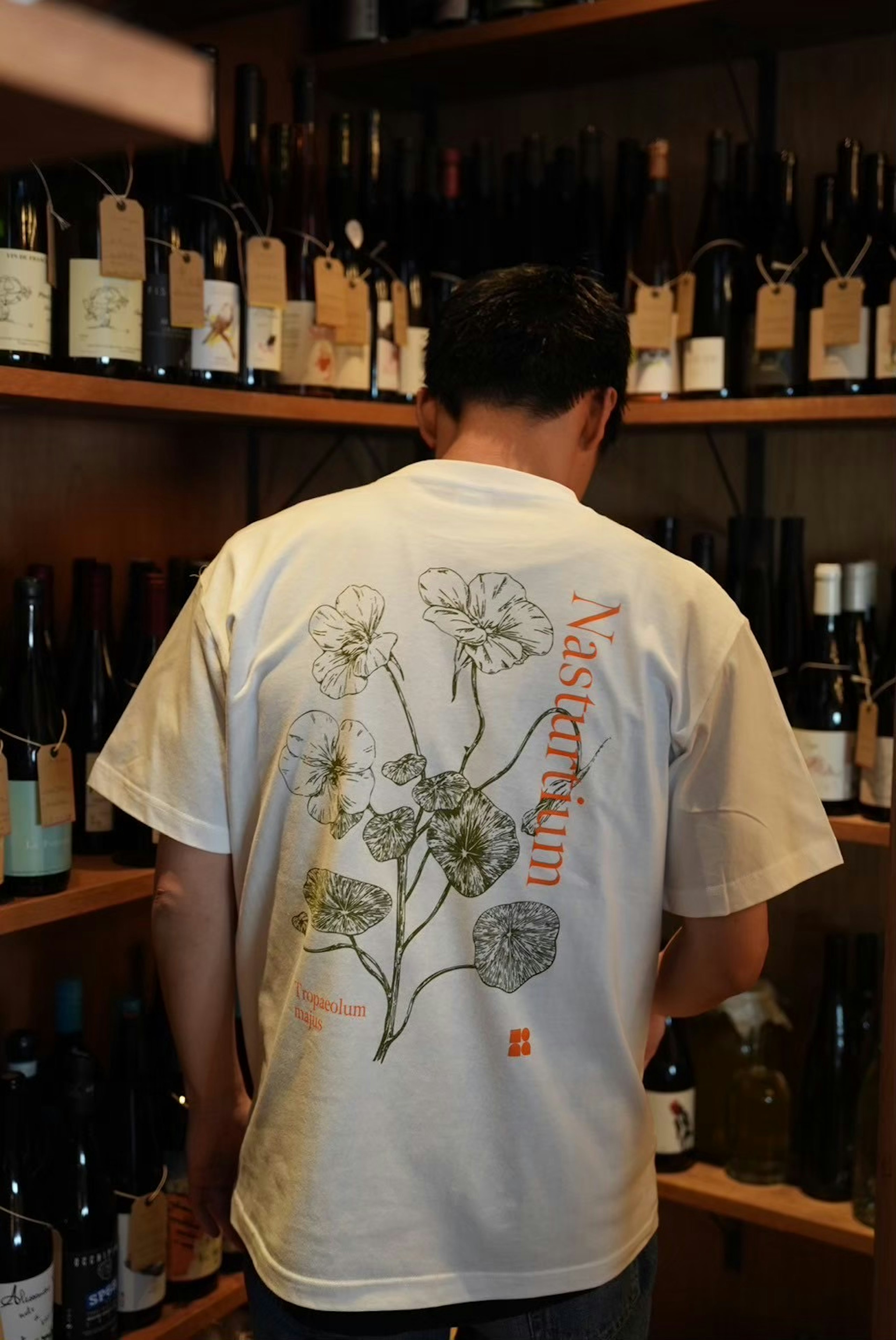 Hone Nsturtium Tシャツ