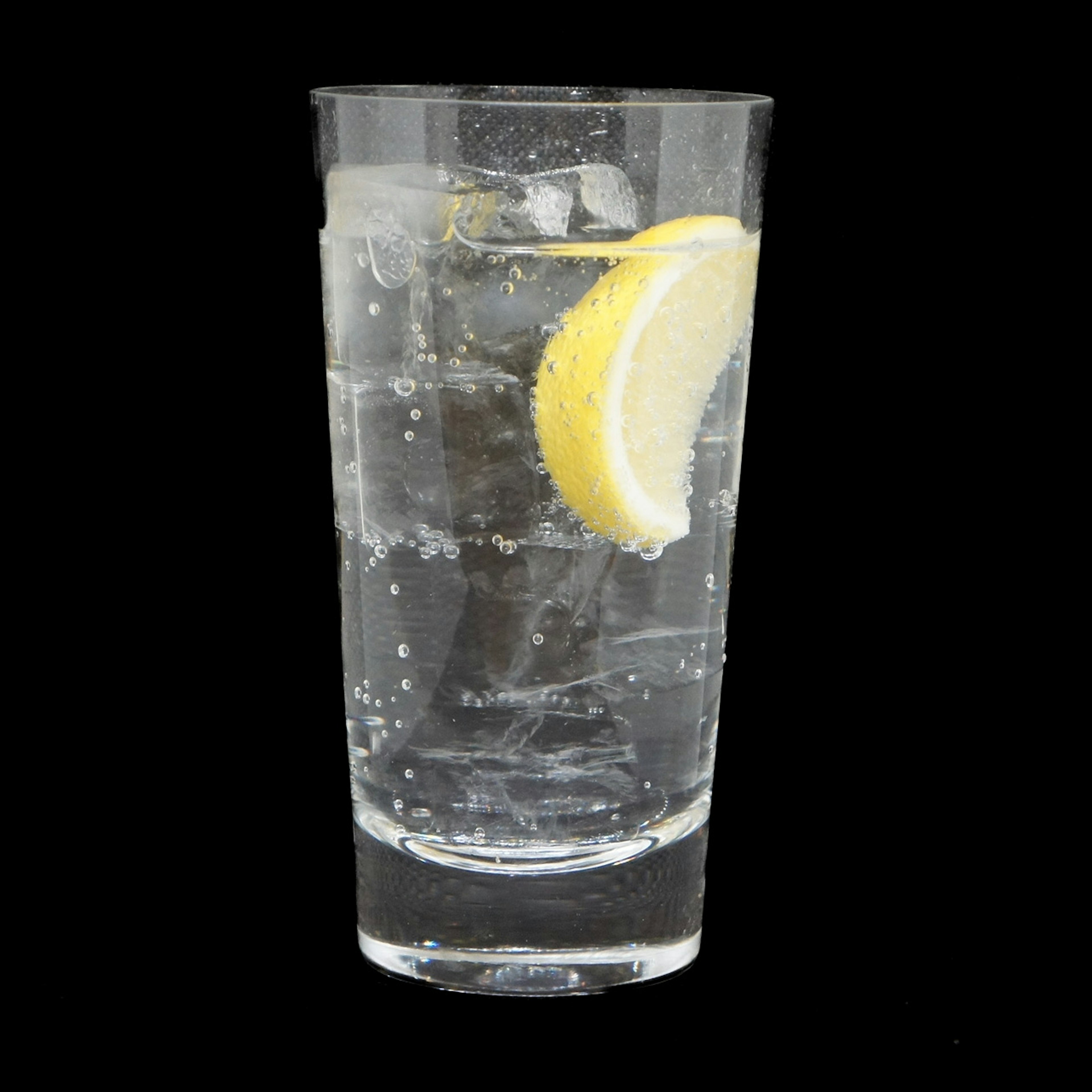 RUM & TONIC ラム トニック