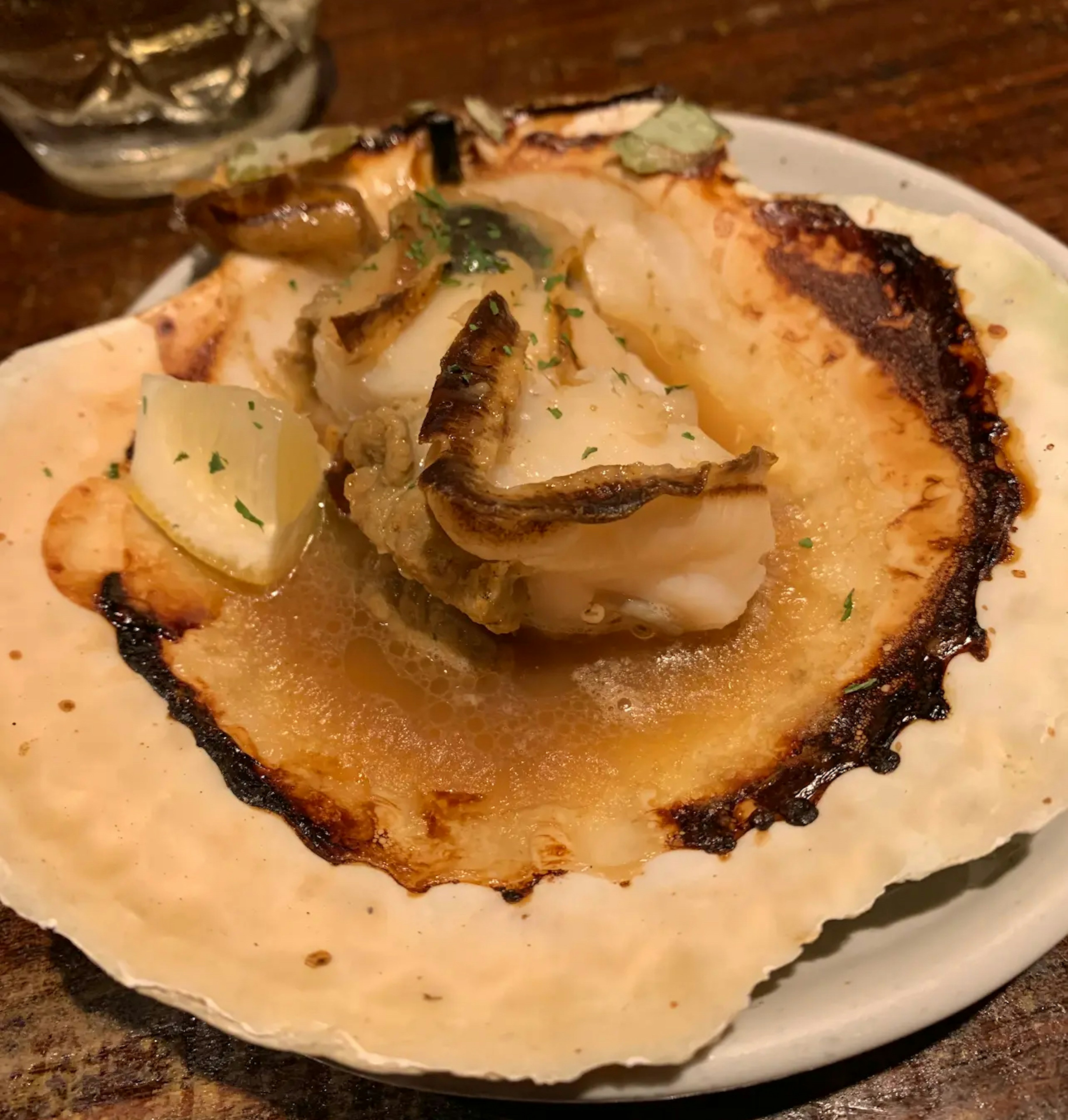 Grilled scallops with butter and soy sauce