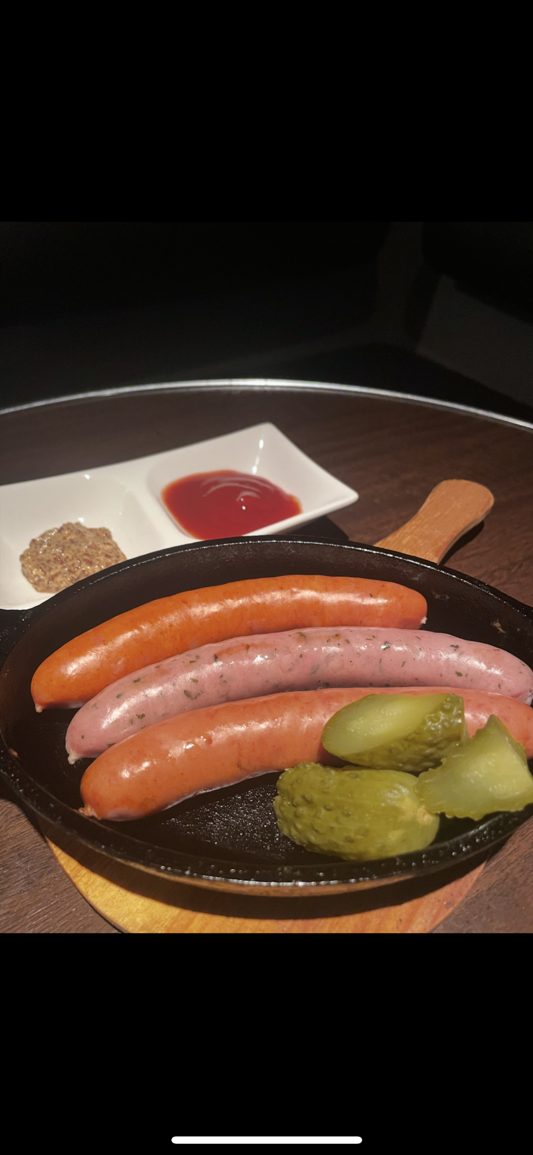 日光豚のソーセージ盛り合わせ