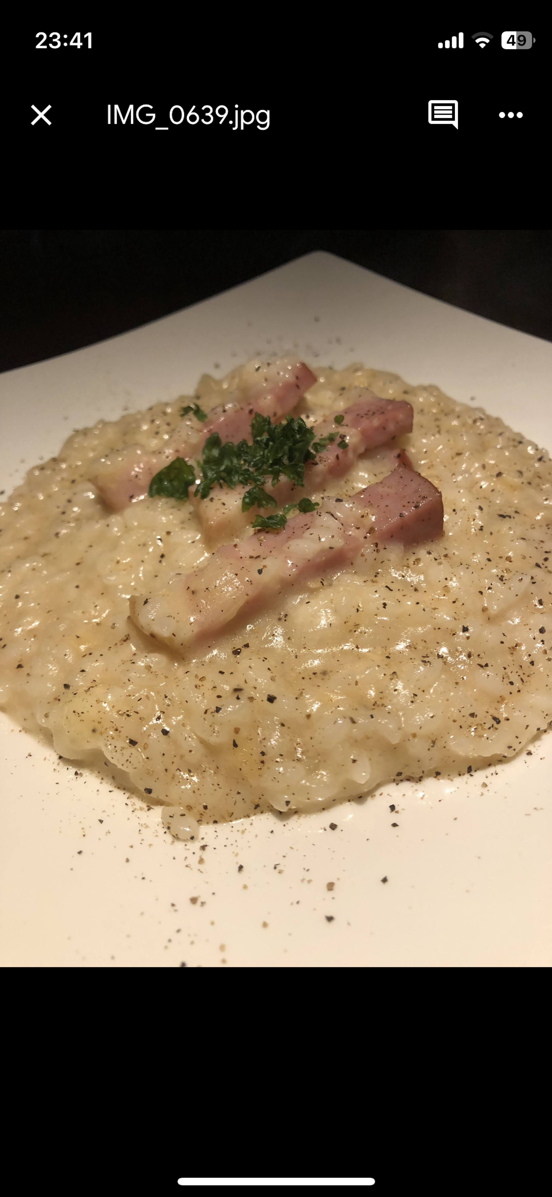 チーズ or トマト or バジル