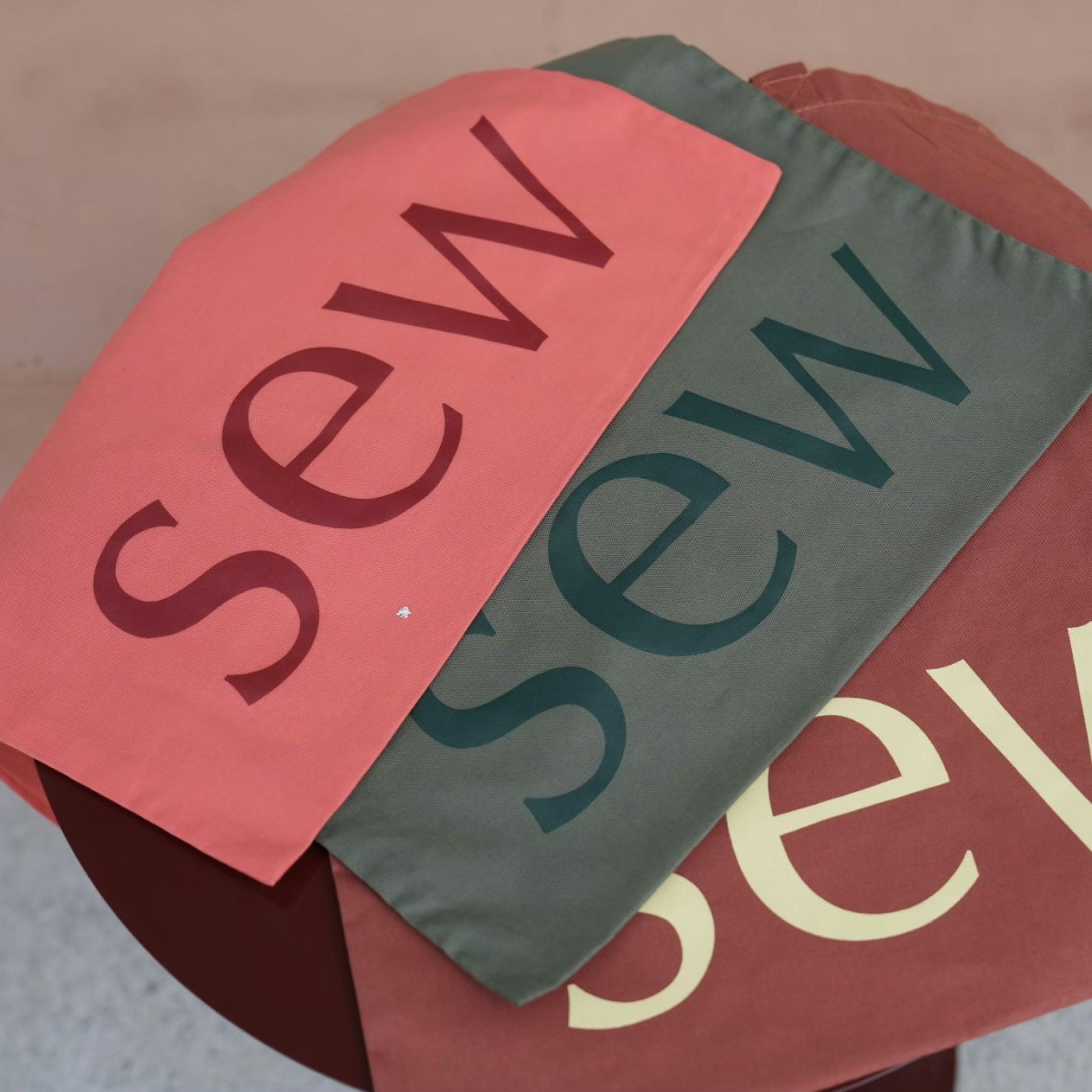 sew ロゴトートバッグ